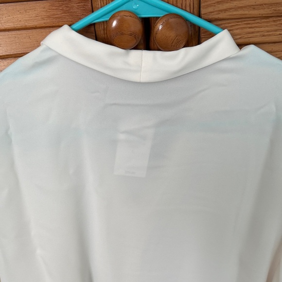 NWT 🌸 J. Jill Cream V-Neck Blouse Size Large - Picture 7 of 10